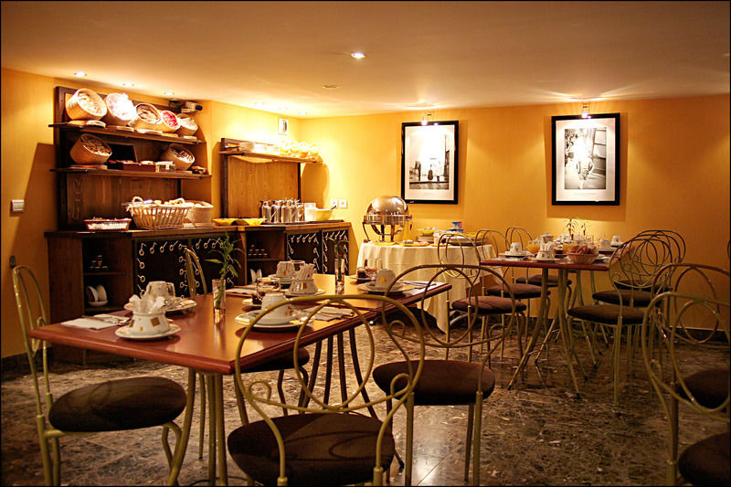 فندق باريسفي  بافيلون أوبرا غراندز بوليفار المطعم الصورة